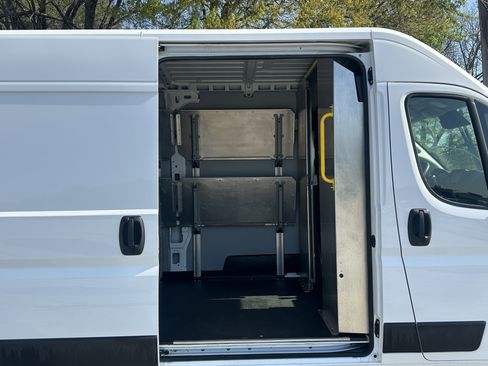 Used 2023 RAM ProMaster 3500 w/ Driver Convenience Group image 17