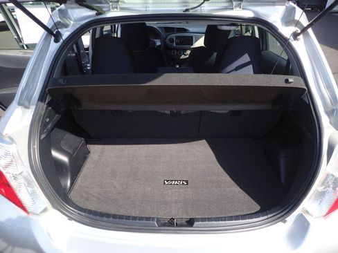 Used 2012 Toyota Yaris LE FWD image 11