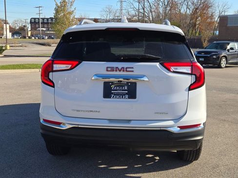 Used 2022 GMC Terrain SLT image 14