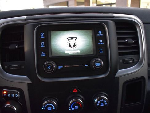 Used 2017 RAM 1500 Classic SLT image 27