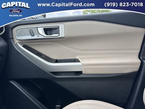 Certified 2022 Ford Explorer Limited w/ Hybrid Equipment Group 310A image 27