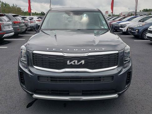 Used 2022 Kia Telluride LX AWD/4WD image 8