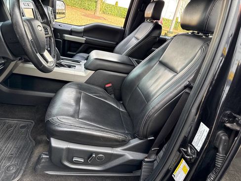 Used 2015 Ford F150 Lariat image 12