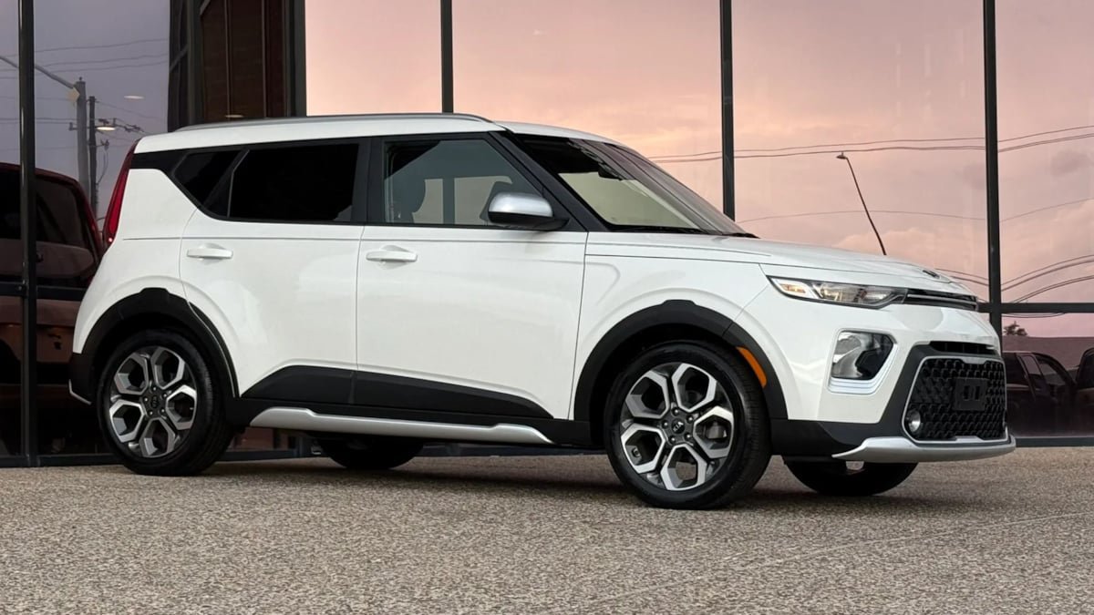 Used 2020 Kia Soul X-Line FWD image 16