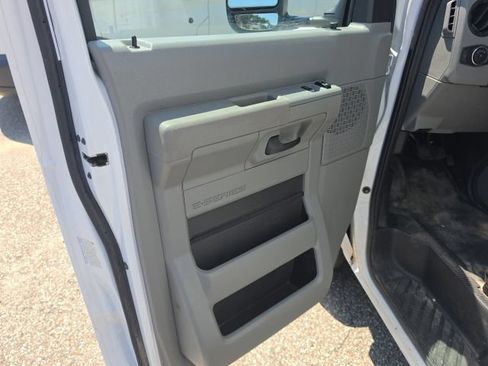 Used 2024 Ford E-350 and Econoline 350 Super Duty w/ Power Windows & Locks Group RWD image 16