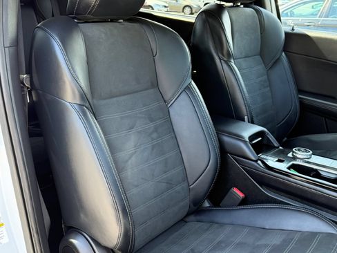Used 2025 Mitsubishi Outlander SE AWD/4WD image 9