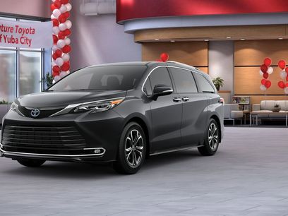 New 2025 Toyota Sienna Platinum