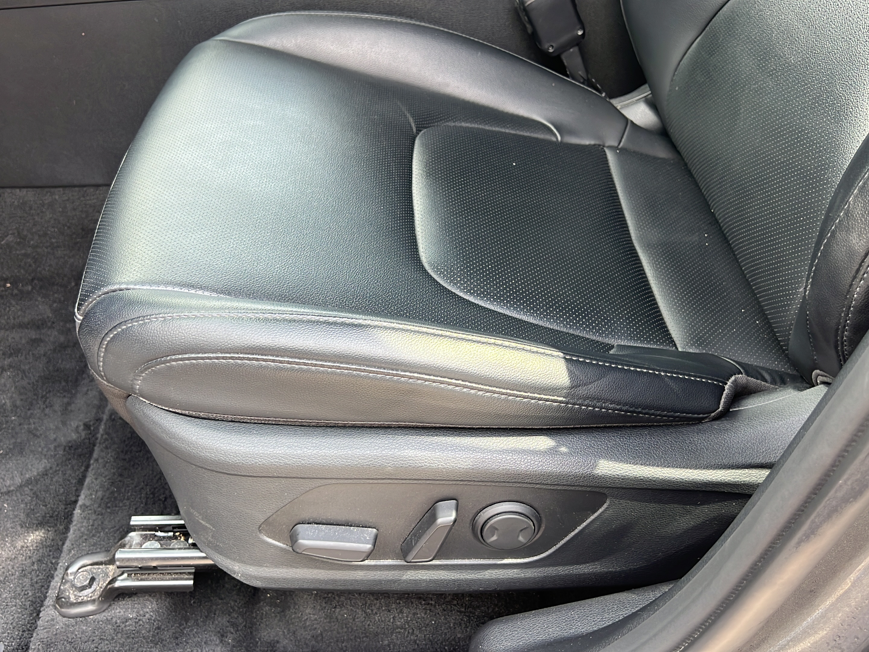 Certified 2024 Kia Sportage EX FWD image 14