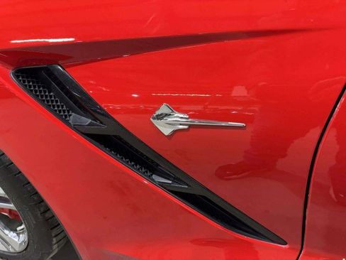 Used 2016 Chevrolet Corvette Stingray Coupe image 16