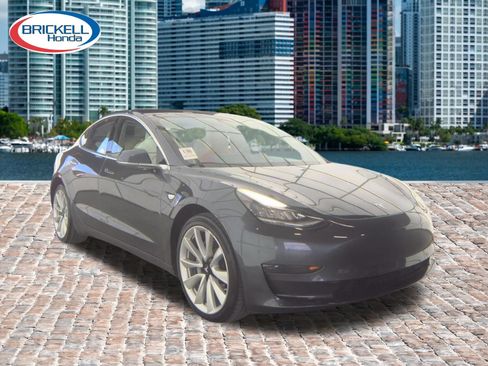 Used 2018 Tesla Model 3 Long Range RWD image 3
