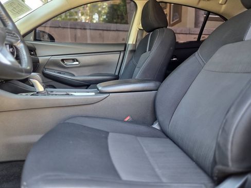 Used 2021 Nissan Sentra SV FWD image 29