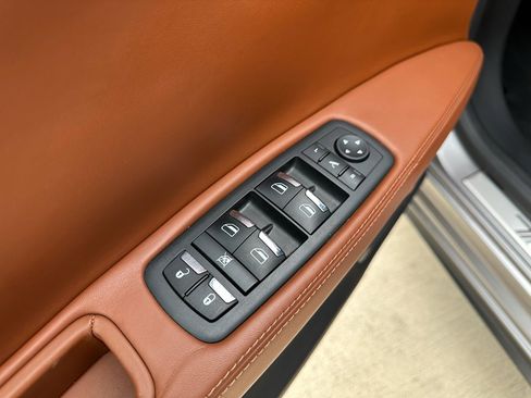 Used 2018 Maserati Quattroporte S image 10