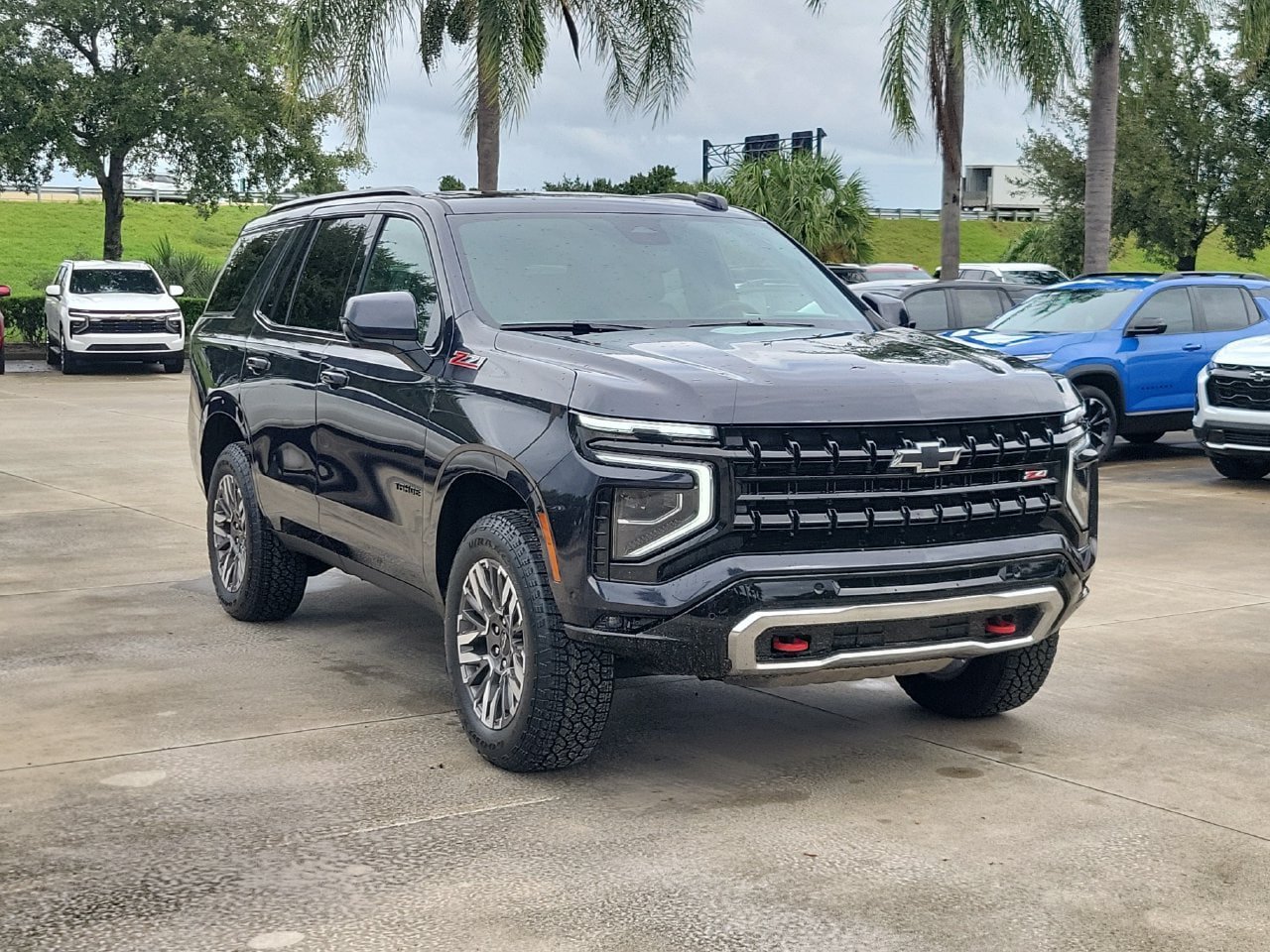 Certified 2025 Chevrolet Tahoe Z71 AWD/4WD image 2