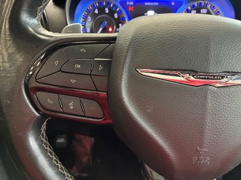 Used 2021 Chrysler 300 S image 19