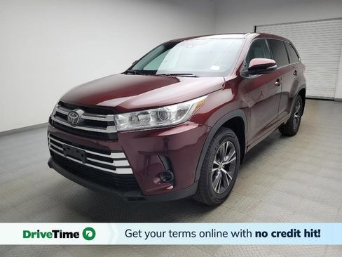 Used 2018 Toyota Highlander LE image 1