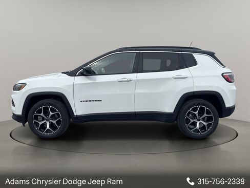 Used 2025 Jeep Compass Limited AWD/4WD image 4
