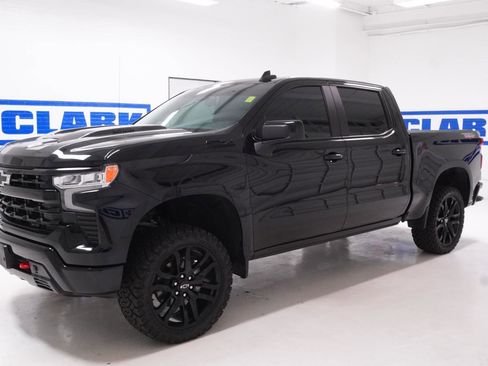 Used 2023 Chevrolet Silverado 1500 LT Trail Boss w/ Protection Package AWD/4WD image 8