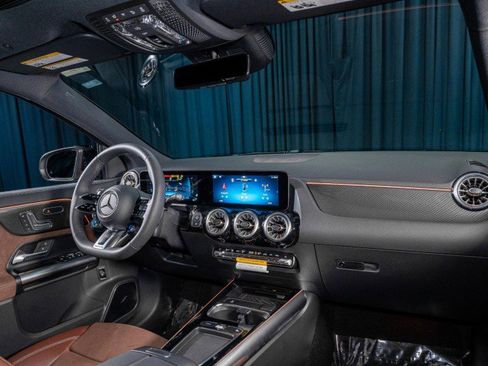 New 2026 Mercedes-Benz GLA 35 AMG 4MATIC image 4