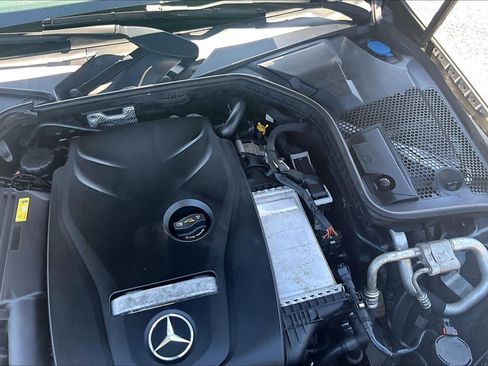 Used 2016 Mercedes-Benz C 300 4MATIC Sedan image 32