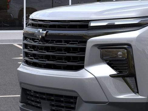 New 2026 Chevrolet Traverse LT w/ Midnight/Sport Edition FWD image 13