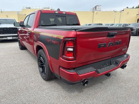 New 2026 RAM 1500 4x4 Crew Cab image 3