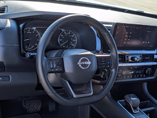 Used 2026 Nissan Pathfinder SV FWD image 19