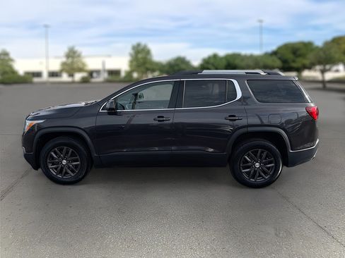 Used 2019 GMC Acadia SLT image 3
