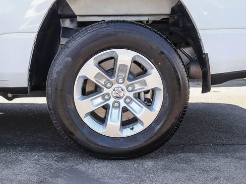 Used 2024 RAM 1500 Laramie RWD image 12
