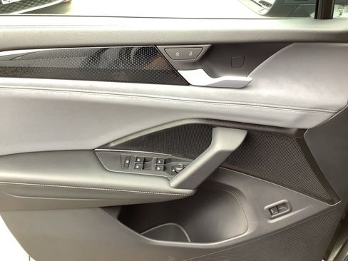 New 2026 Volkswagen Tiguan SE image 28