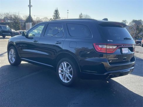 Used 2023 Dodge Durango GT image 4