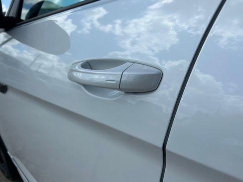 New 2026 Volkswagen Atlas Cross Sport SEL R-Line image 23