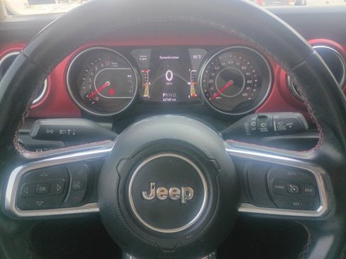 Used 2022 Jeep Wrangler Unlimited Rubicon w/ Xtreme Recon 35" Tire Package AWD/4WD image 15