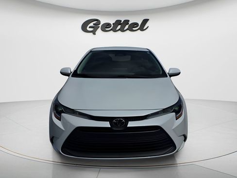 Used 2026 Toyota Corolla LE FWD image 2
