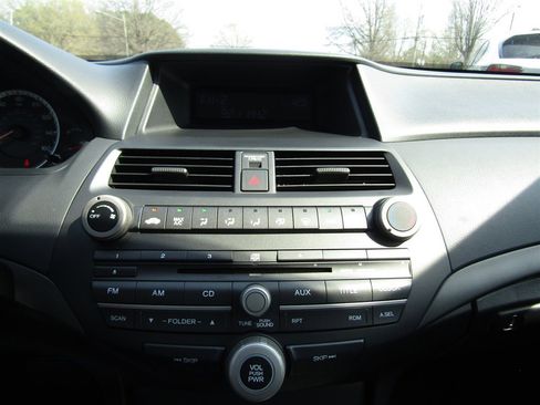 Used 2009 Honda Accord LX image 25