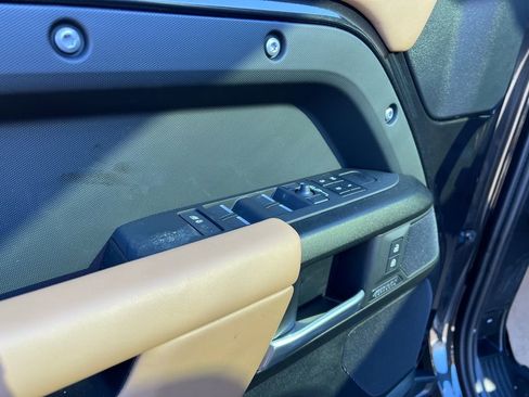 New 2026 Land Rover Defender 130 V8 image 10