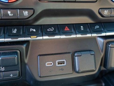 Used 2021 Chevrolet Silverado 2500 LTZ w/ Carhartt Edition AWD/4WD image 36