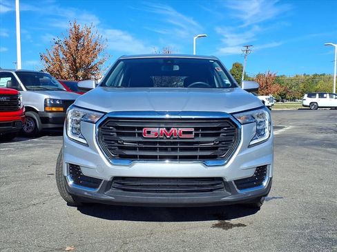 Certified 2022 GMC Terrain SLE image 28