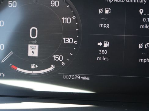 Certified 2025 Land Rover Defender 130 X-Dynamic SE AWD/4WD image 20