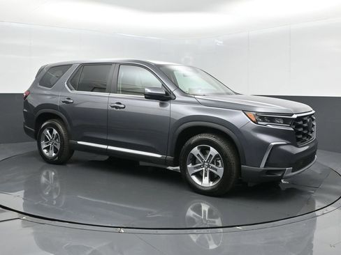 Certified 2025 Honda Pilot EX-L image 28