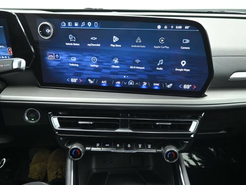 Certified 2026 Chevrolet Traverse LT FWD image 17