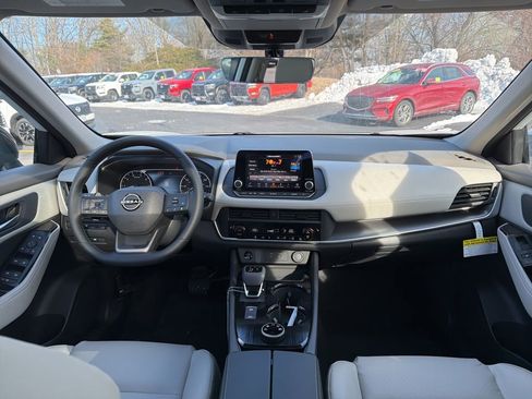 New 2026 Nissan Rogue SV AWD/4WD image 25