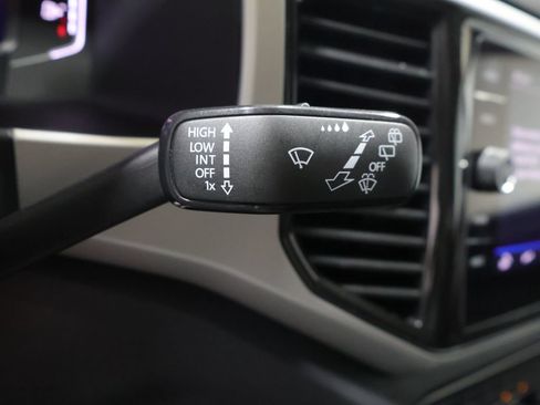 Used 2023 Volkswagen Atlas SE AWD/4WD image 38