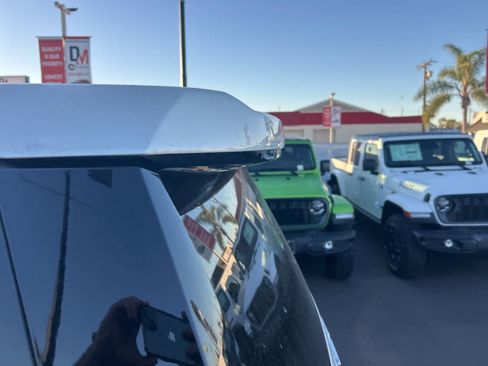 Used 2018 GMC Yukon SLT w/ Open Road Package image 21