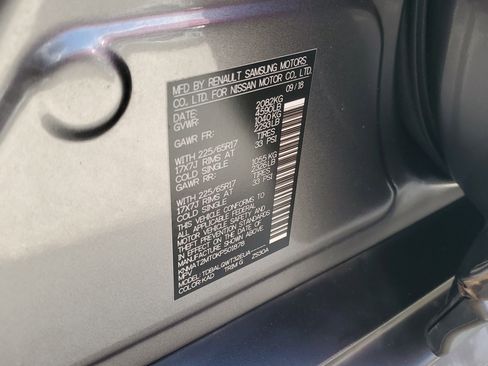 Used 2019 Nissan Rogue SV image 30