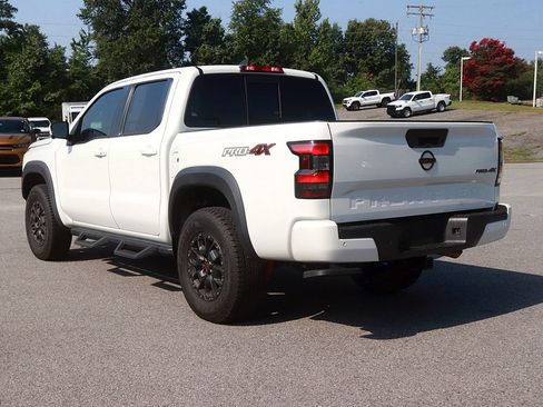 Used 2022 Nissan Frontier PRO-4X w/ Pro-4X Premium Package AWD/4WD image 5