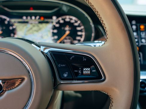 Used 2022 Bentley Continental GT AWD/4WD image 9
