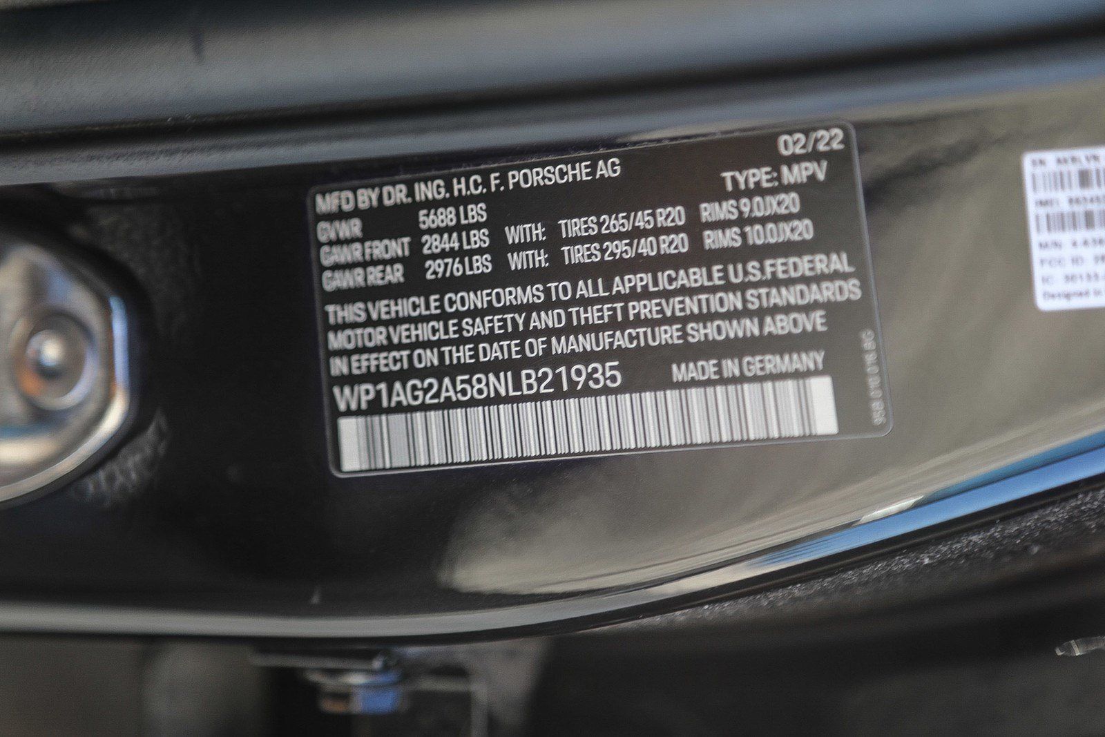 Used 2022 Porsche Macan S AWD/4WD image 22
