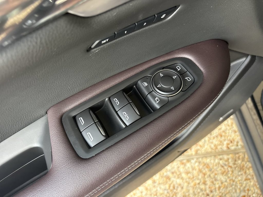 Certified 2023 Cadillac XT6 Premium Luxury w/ Technology Package FWD image 24