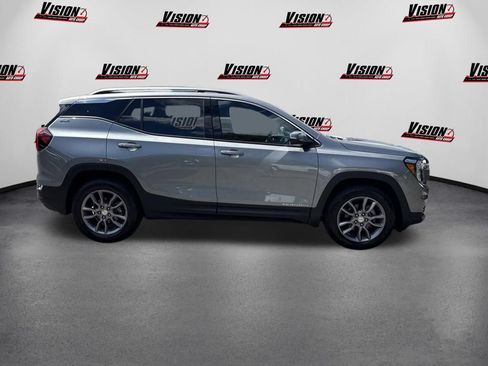 Used 2023 GMC Terrain SLT w/ LPO, Floor Liner Package AWD/4WD image 4