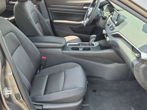 Used 2022 Nissan Altima 2.5 S FWD image 30